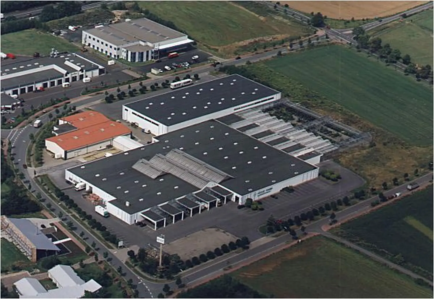 Landgard Services hat sein Cash & Carry-Großmarkt von EUREAL Property Advisors GmbH